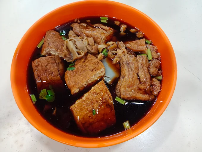 Happy Vegetarian Food 1